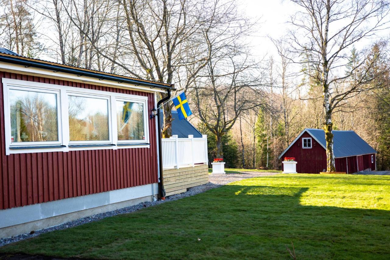 Almas Gard Hotel Ullared Buitenkant foto
